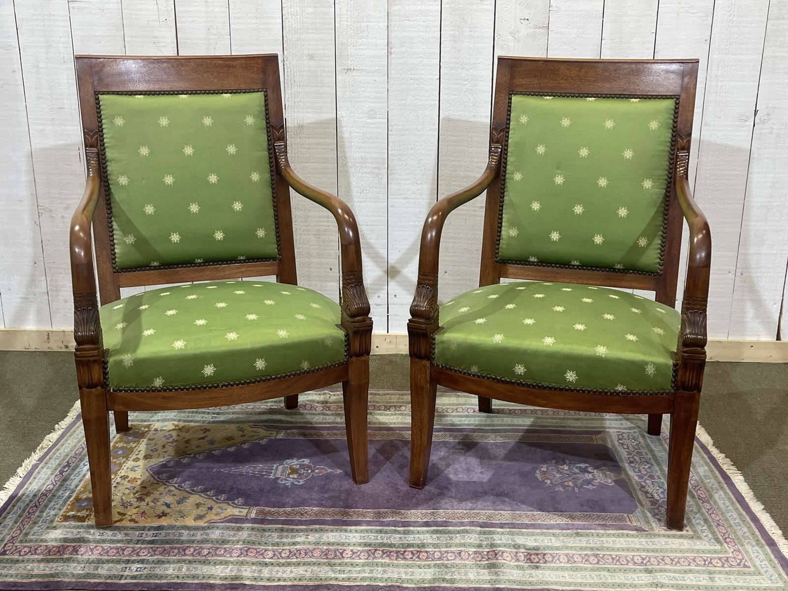 Paire de fauteuils style Empire en acajou, travail des années 50