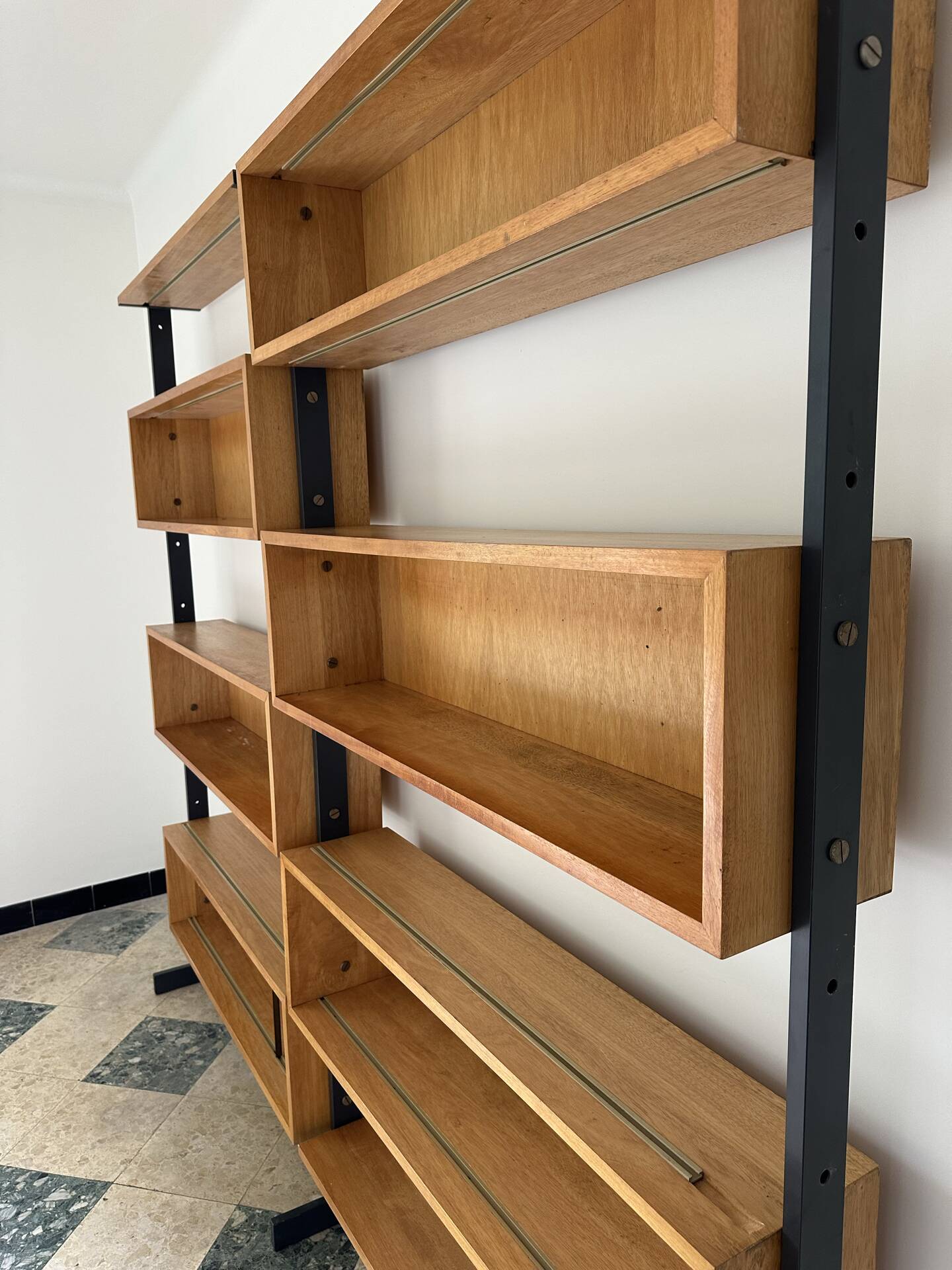 Grande bibliothèque design scandinave 1960