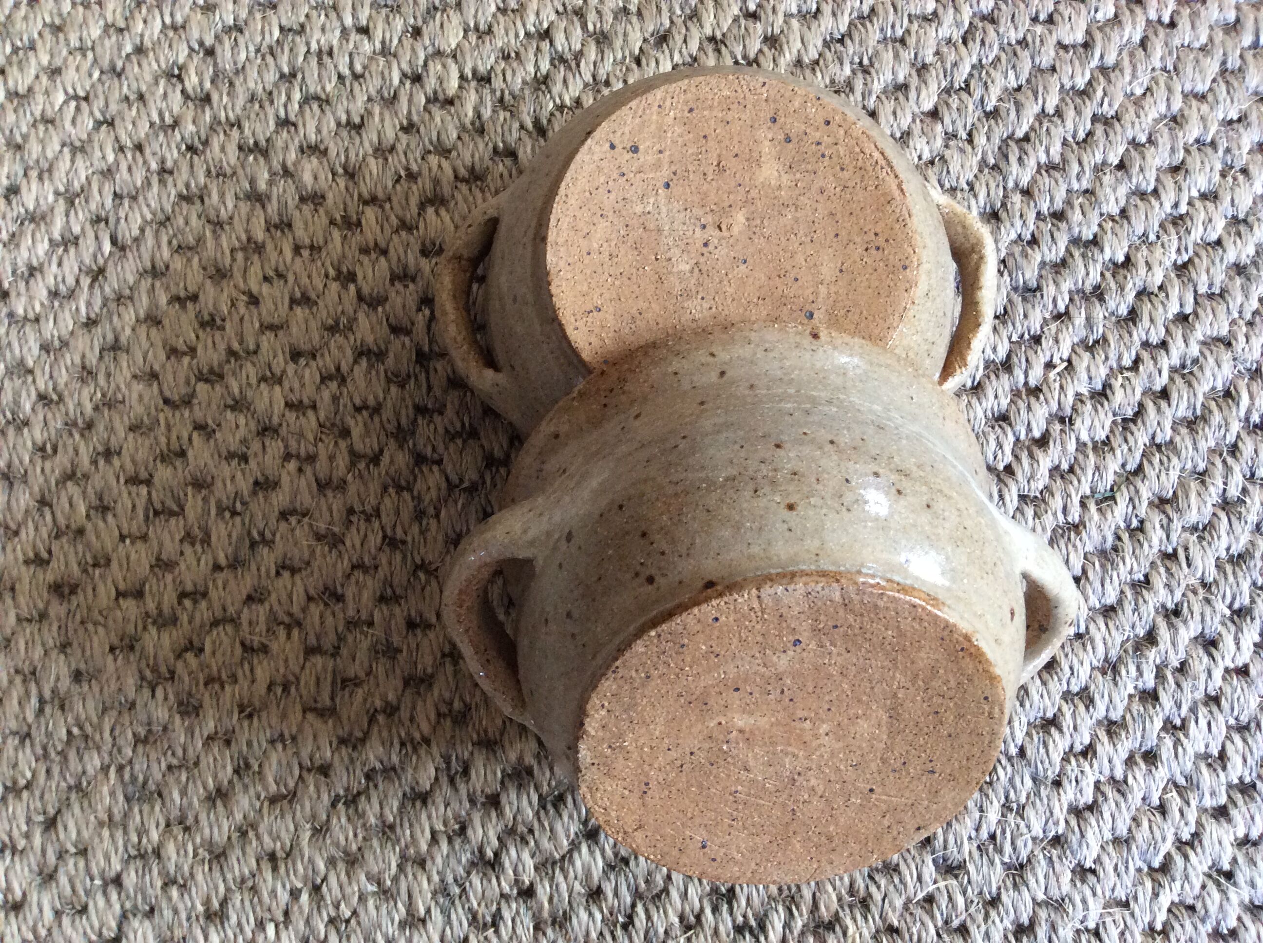 Set of 2 sandstone bowls