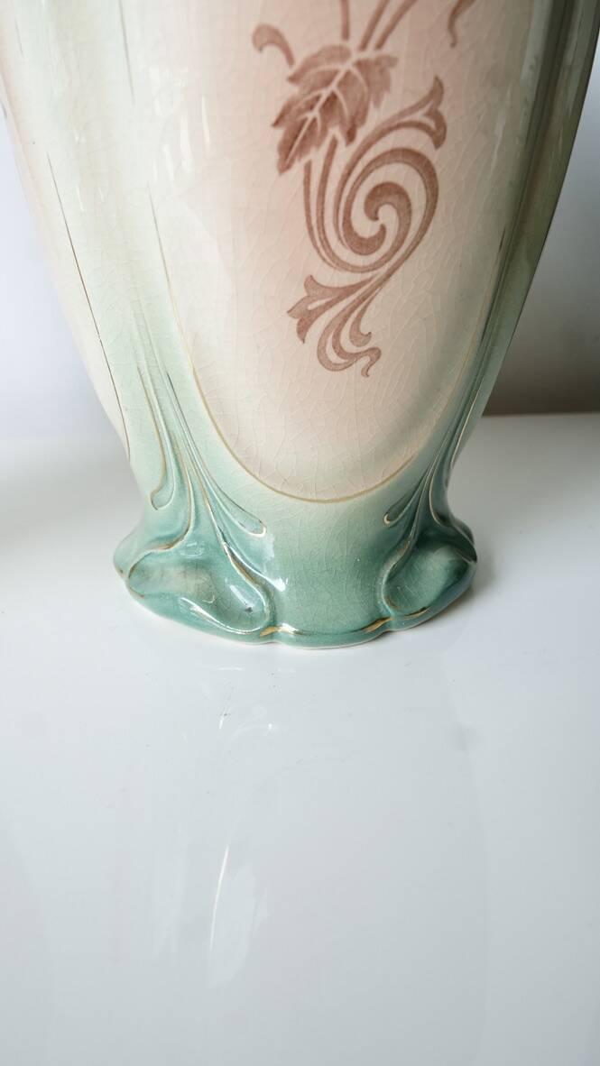 Pair of Art Nouveau vases by Gustave de Bruyn, circa 1900