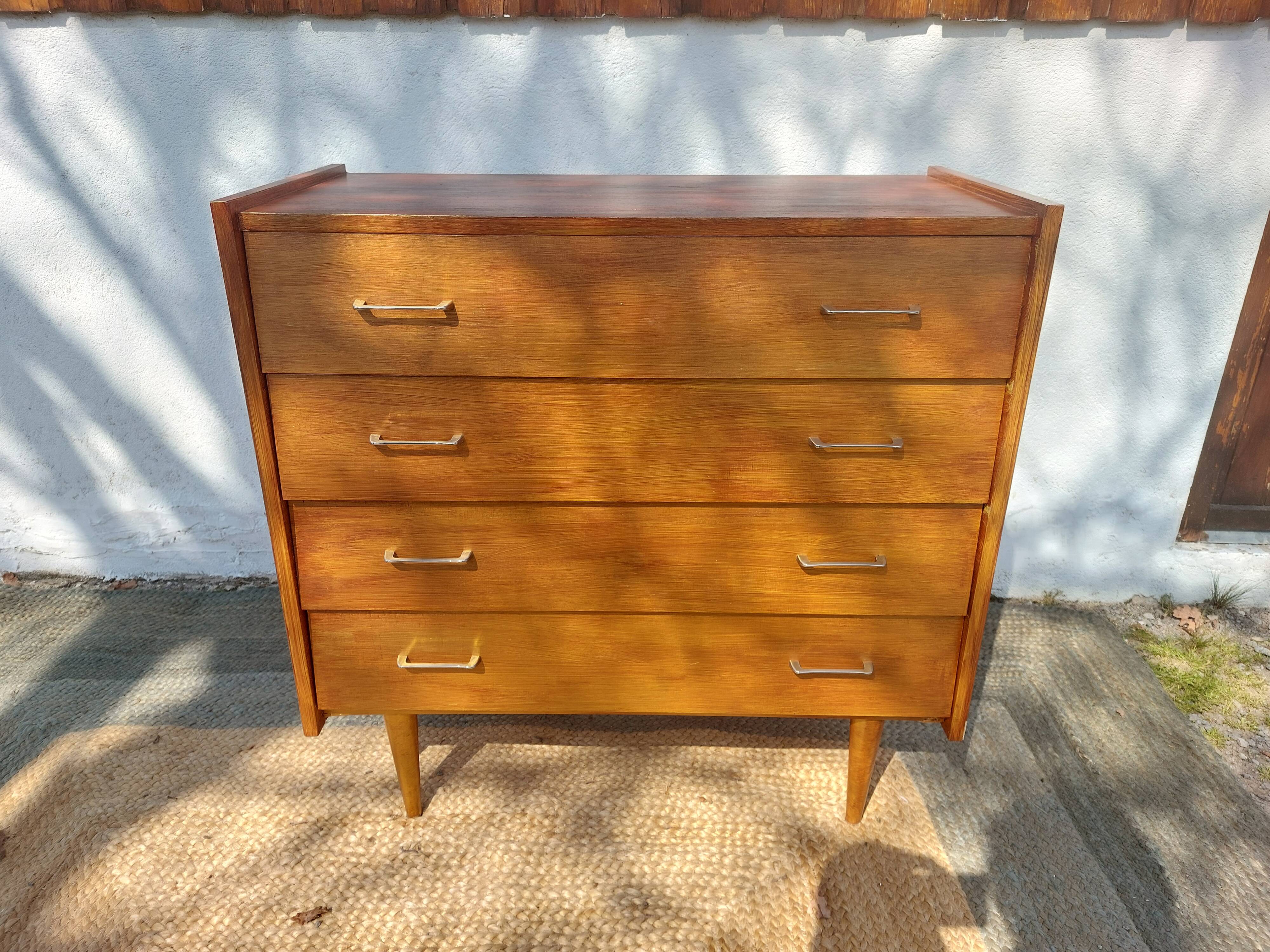 vintage commode, tapered legs