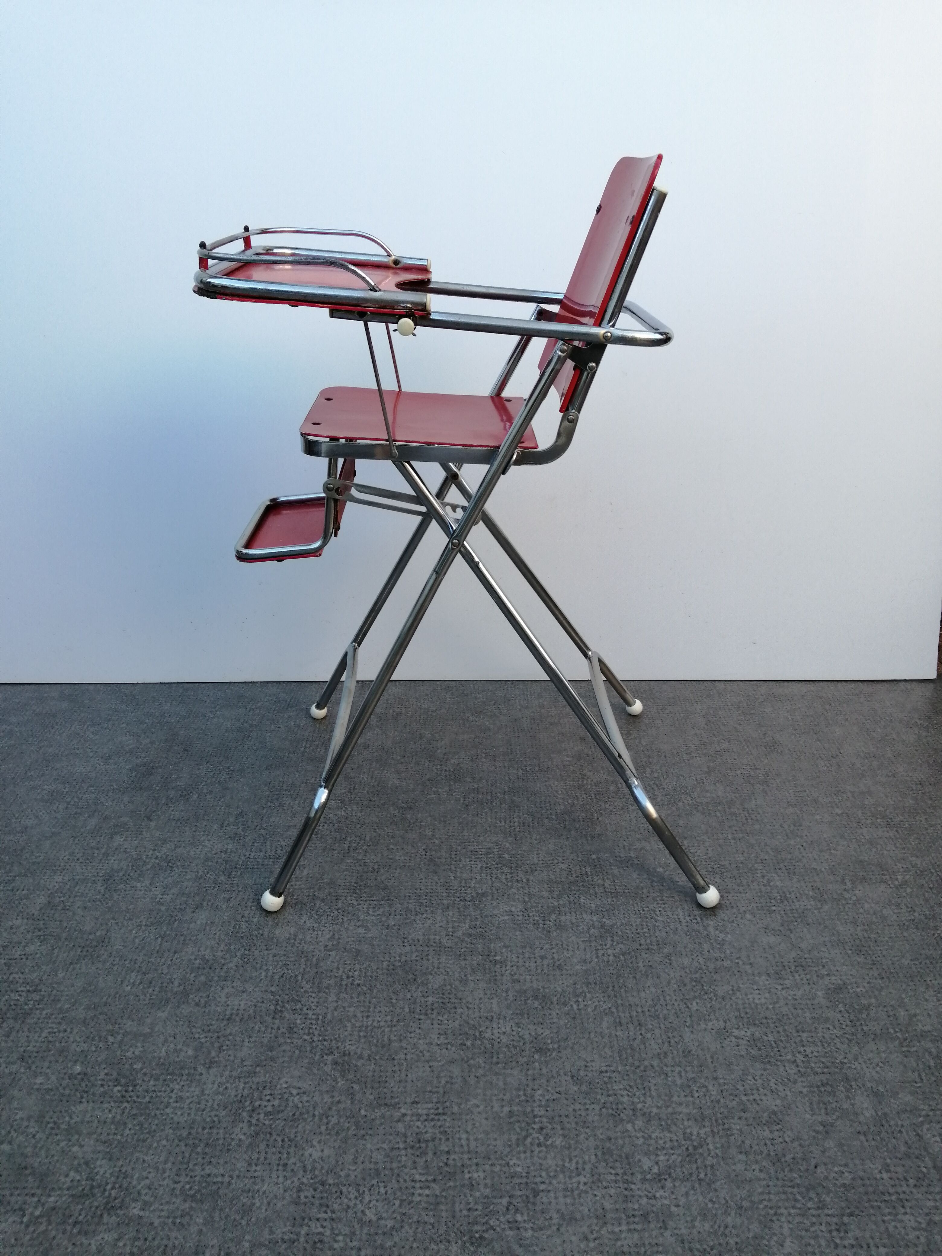 Chaise haute baby flash 1960 chromé et bois rouge