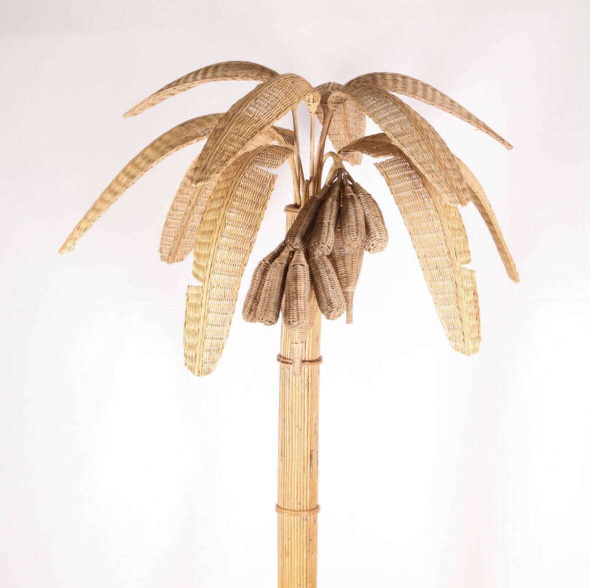 Lampadaire « bananier » en rotin