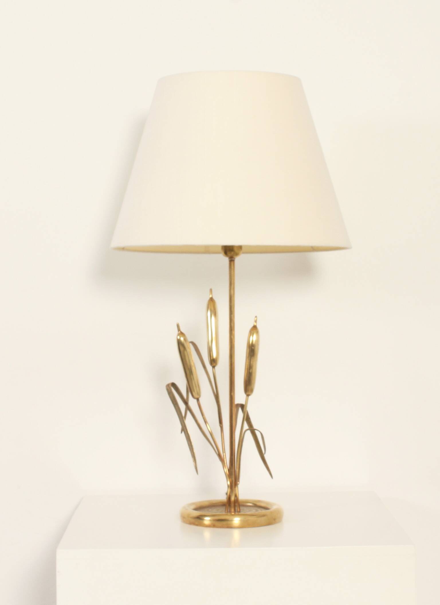 Brass table lamp adorned with wheat ears, 1970s, Italy.