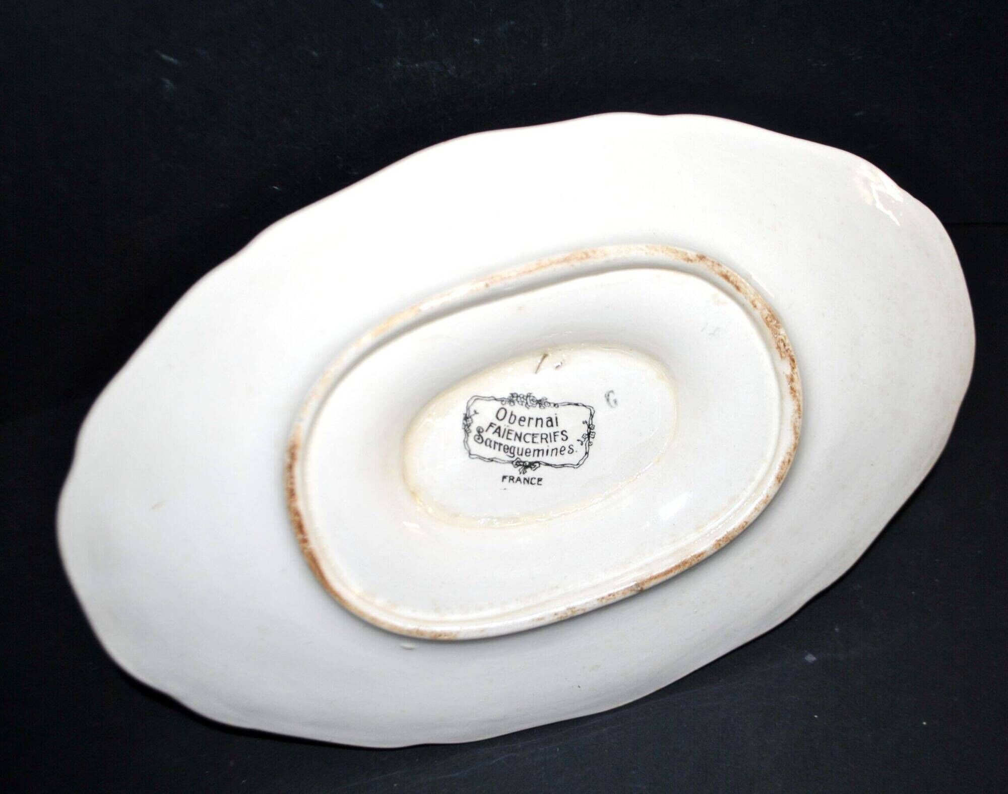 Sarreguemines sauce boat and dish in earthenware with "Obernai" decoration by Henri Loux