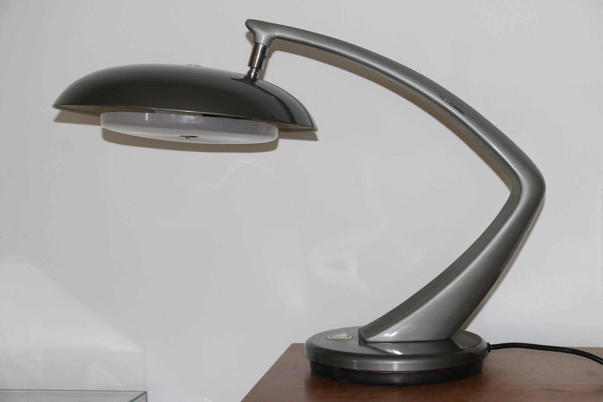 Metallic grey desk lamp FASE