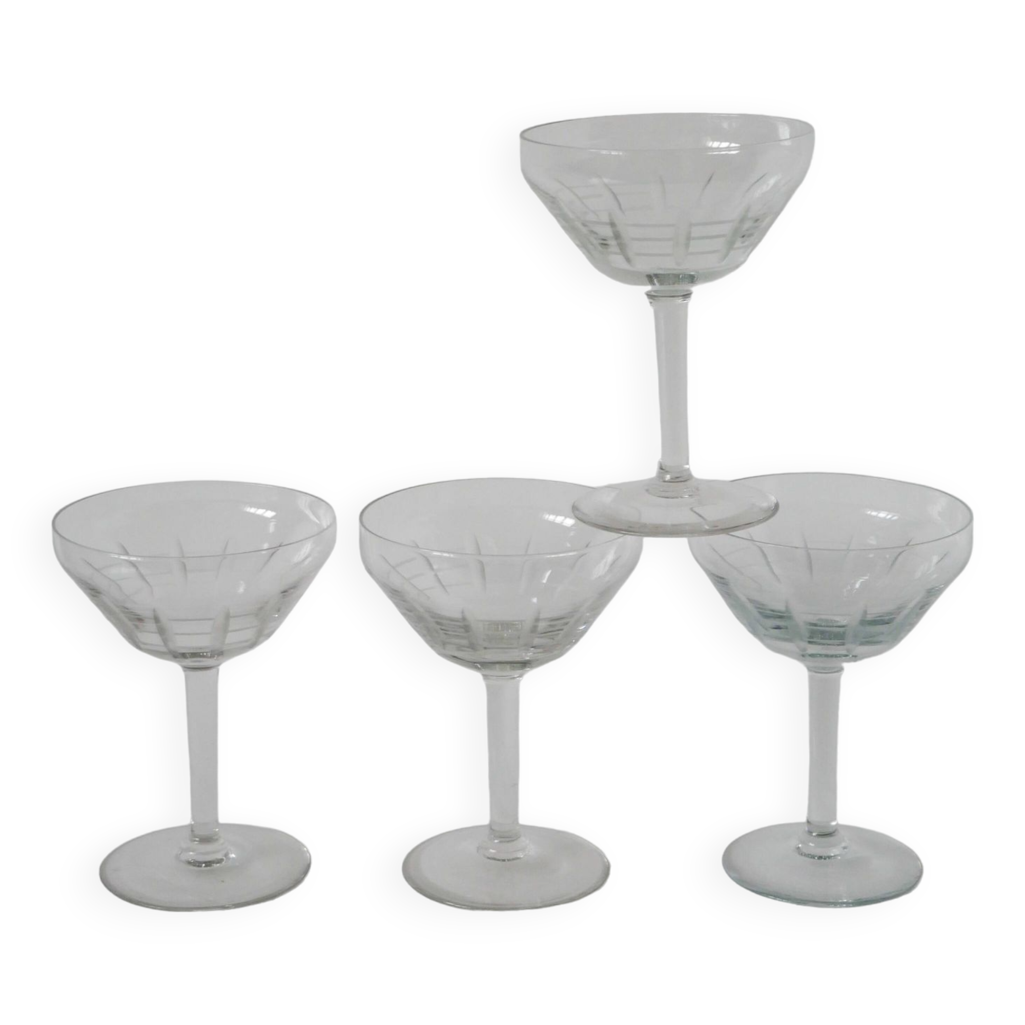 Set of 4 large champagne glasses in engraved crystal, 1930