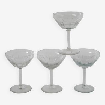 Set of 4 large champagne glasses in engraved crystal, 1930