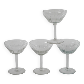 Lot de 4 coupes grandes à champagne en cristal gravé, 1930