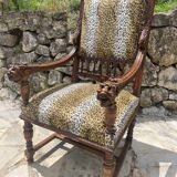 Fauteuil en Noyer de style Louis XIII Epoque XIXeme Siècle