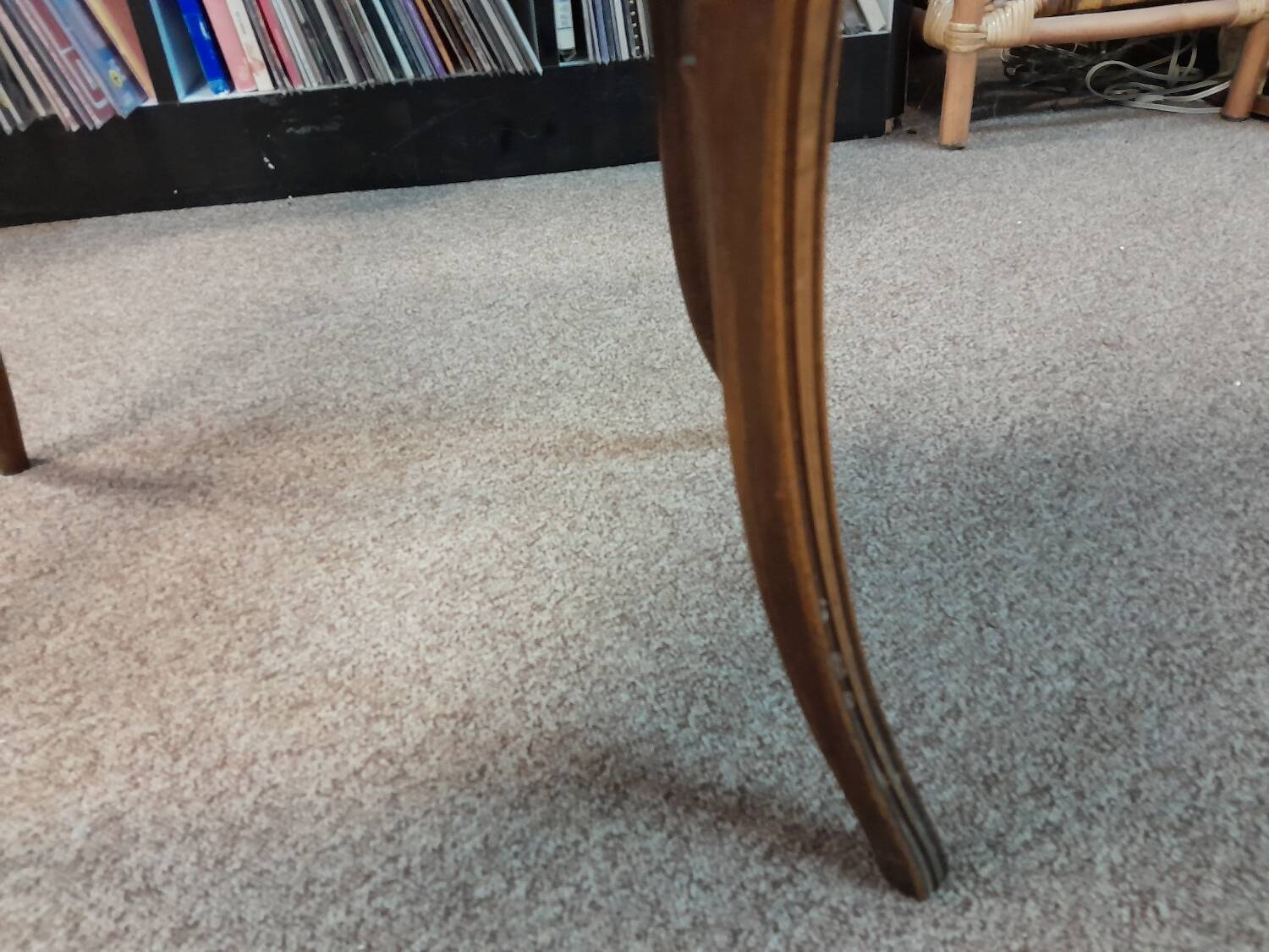 Inlaid dressing table
