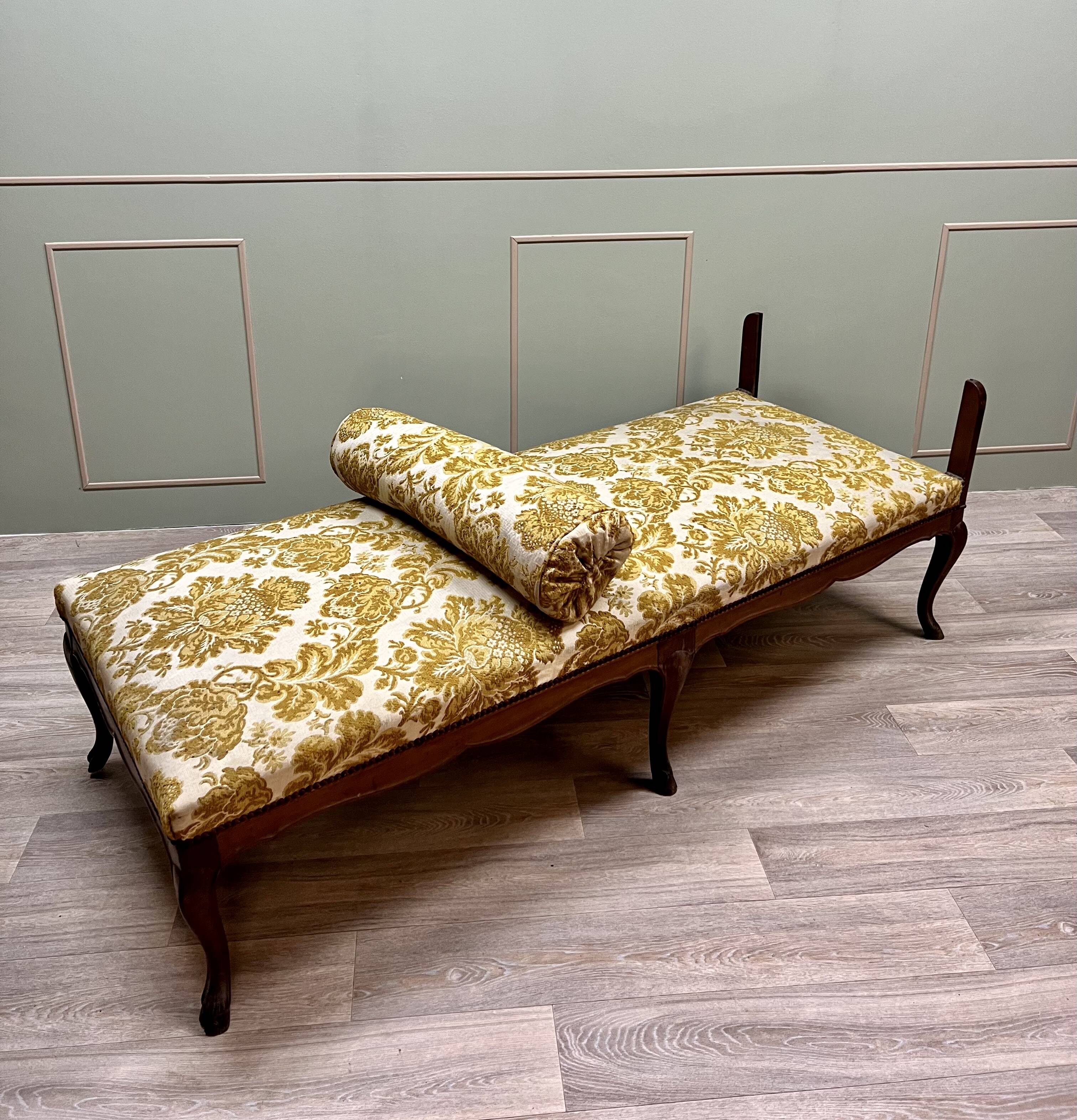 Resting Lily In Natural Wood Louis XV Style XIX Eme Century