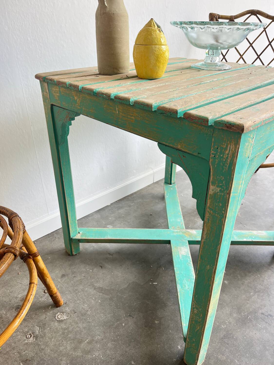 Table patine turquoise