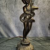 Lampe en Bronze électrifié figurant un rnfant XIXe