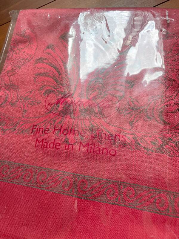 Mirabello Jacquard Tablecloth 180 cm x 278 cm