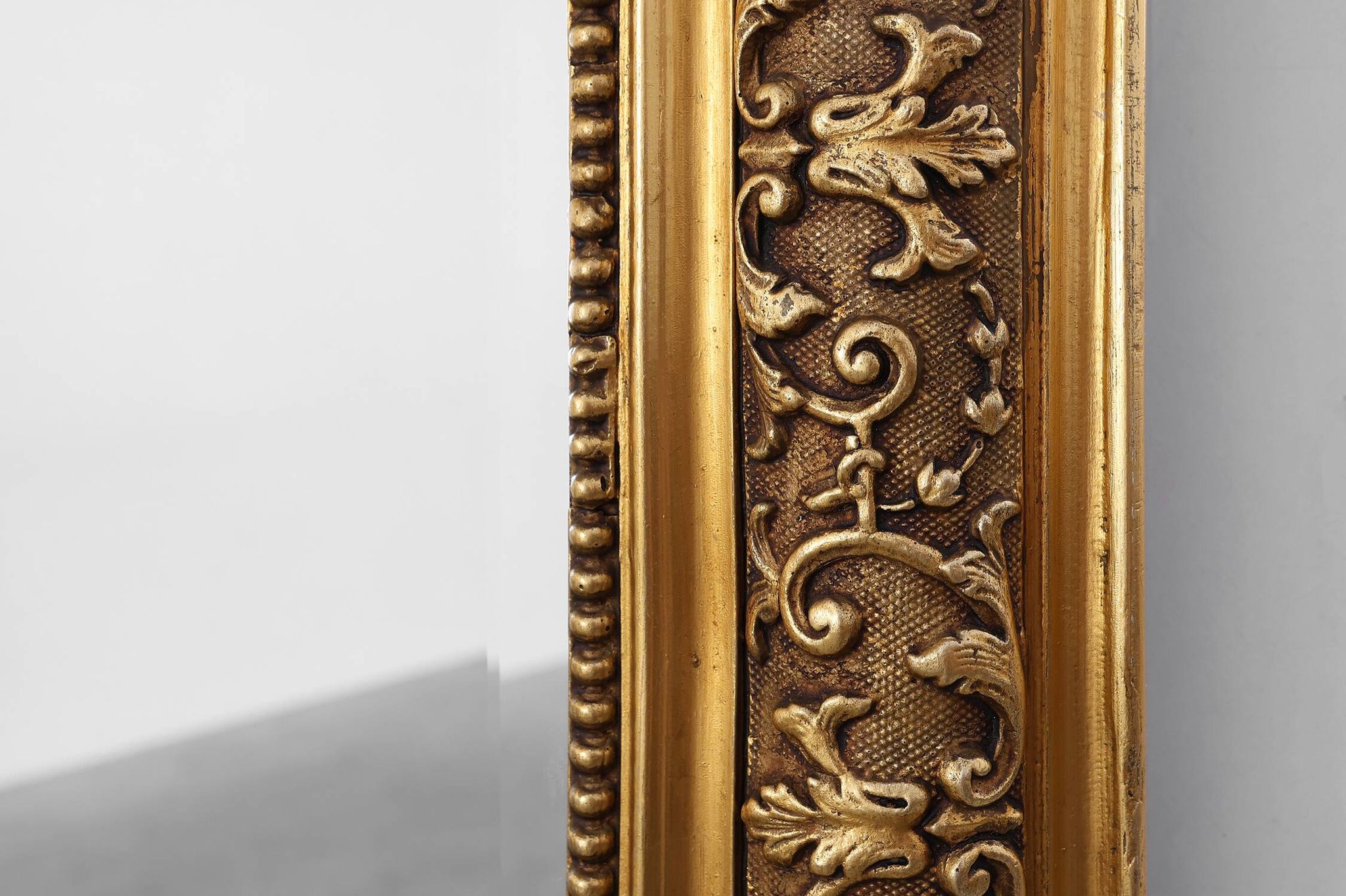 Large square giltwood mirror in Baroque style, 20th century