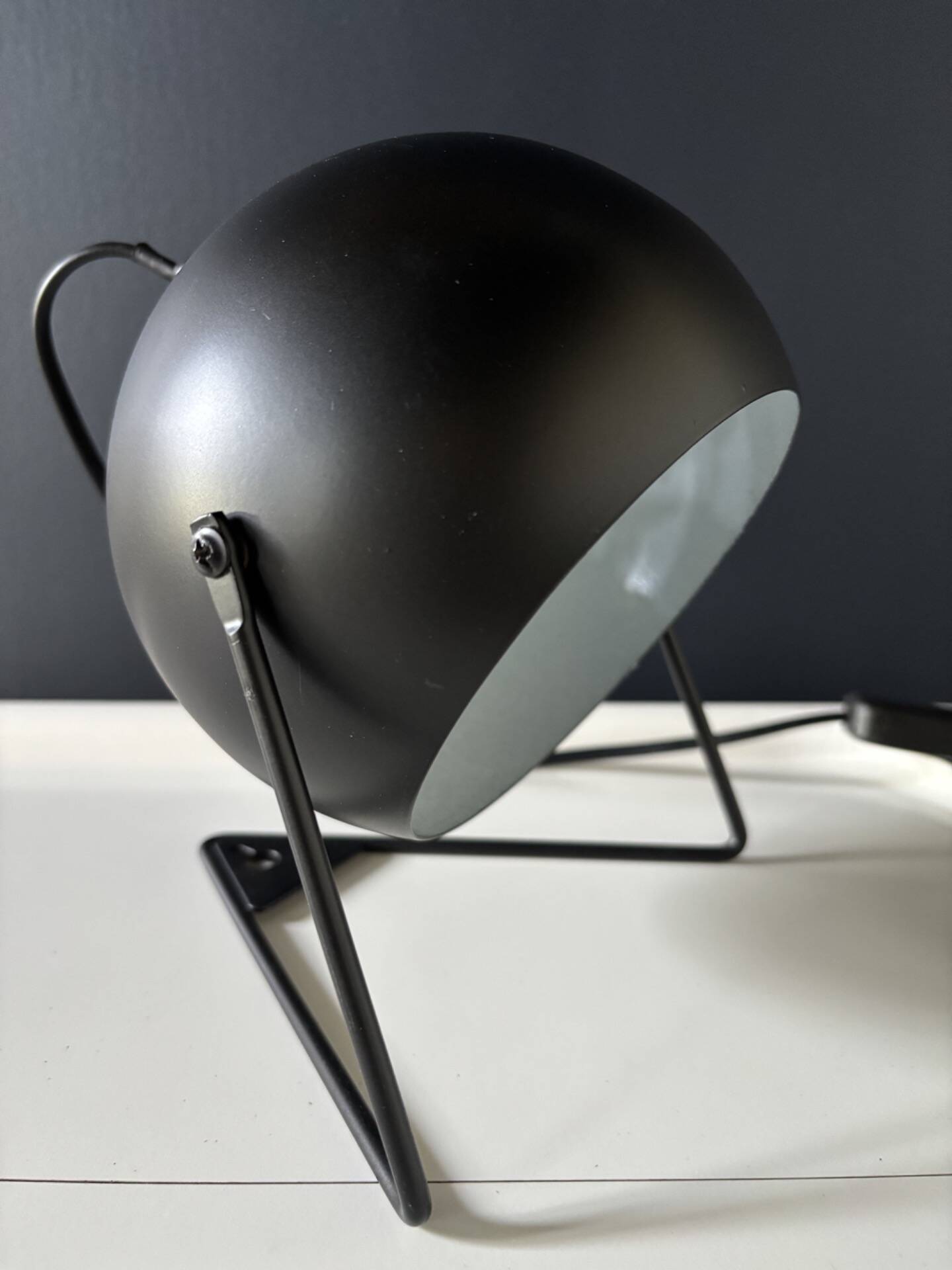 Adjustable black table lamp