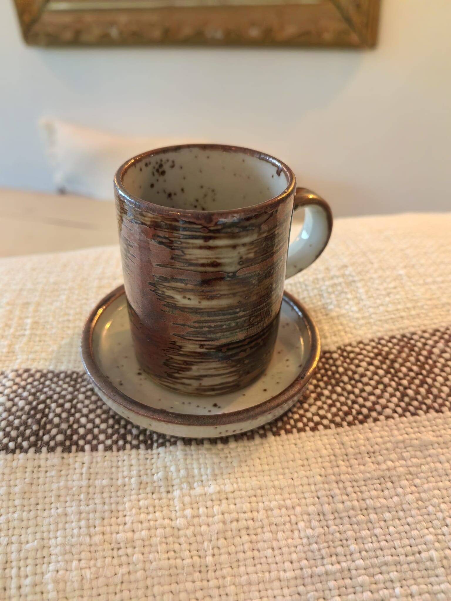 Vintage coffee service 10 pieces, 5 cups plus 5 saucers in speckled stoneware.