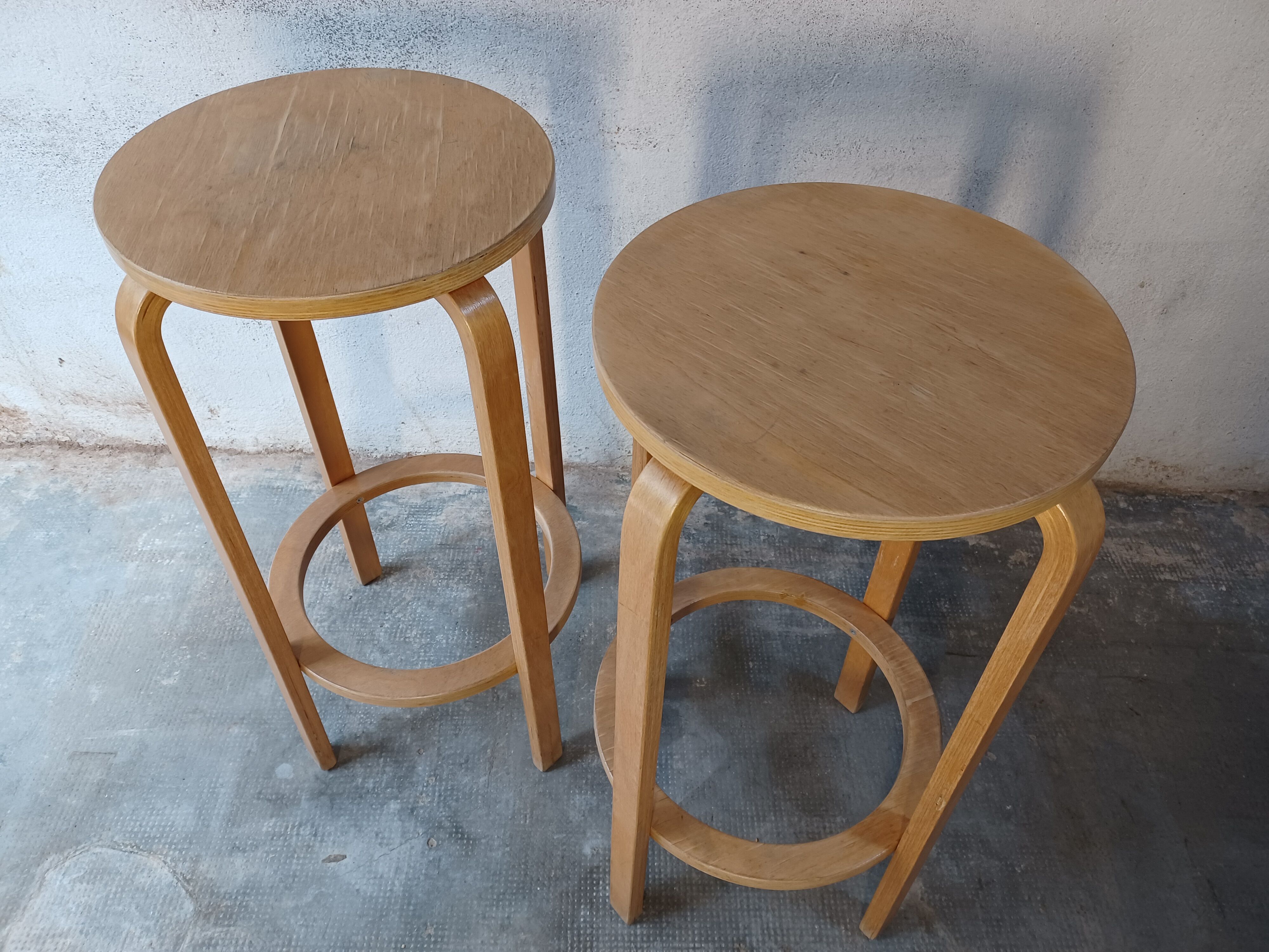 Bar top stool