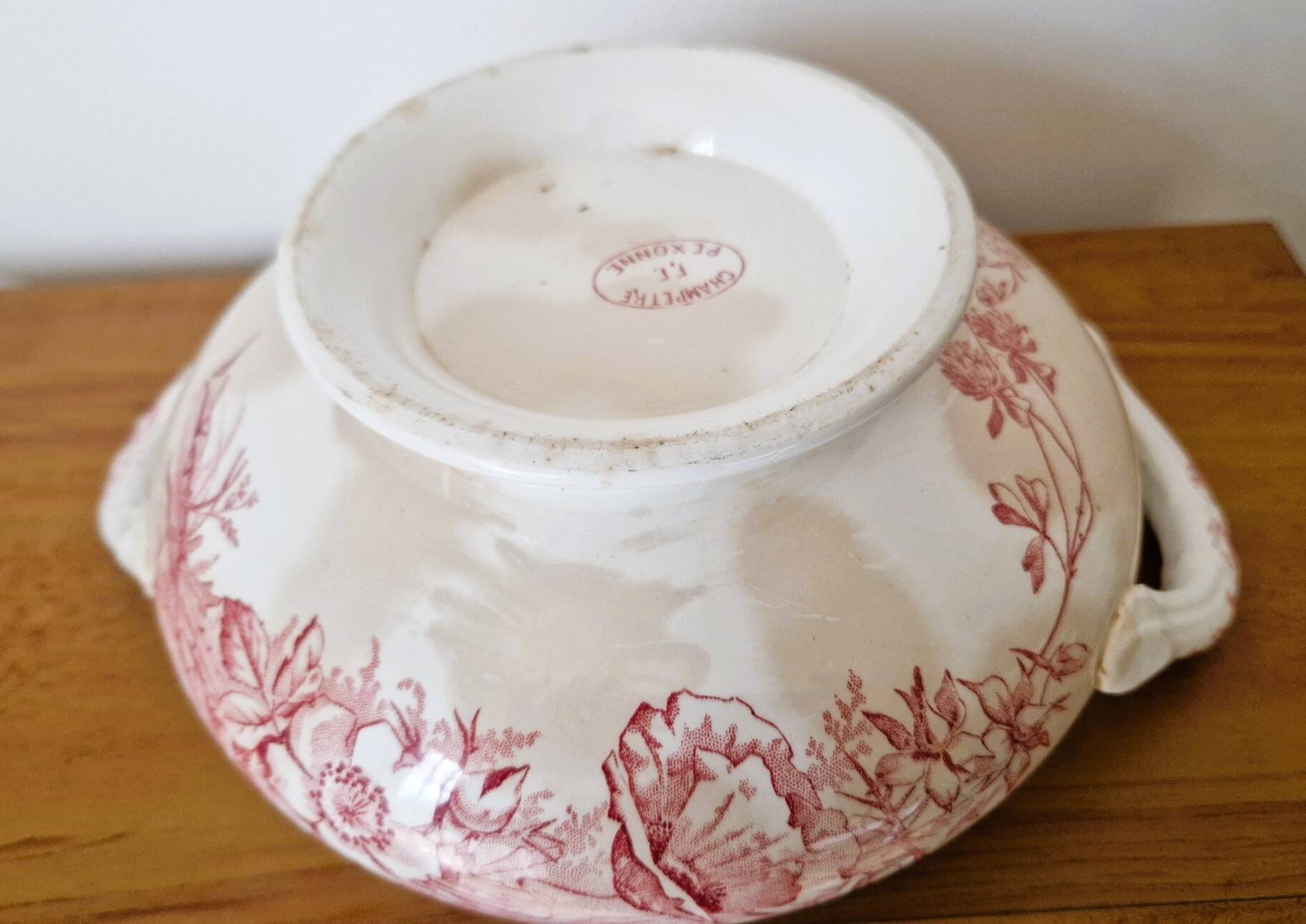 Sarreguemines soup tureen, country model F.F. Pexonne