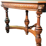 Lions molding table