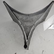 Table basse brutaliste ronde en aluminium coulé avec verre éclairé, années 1970