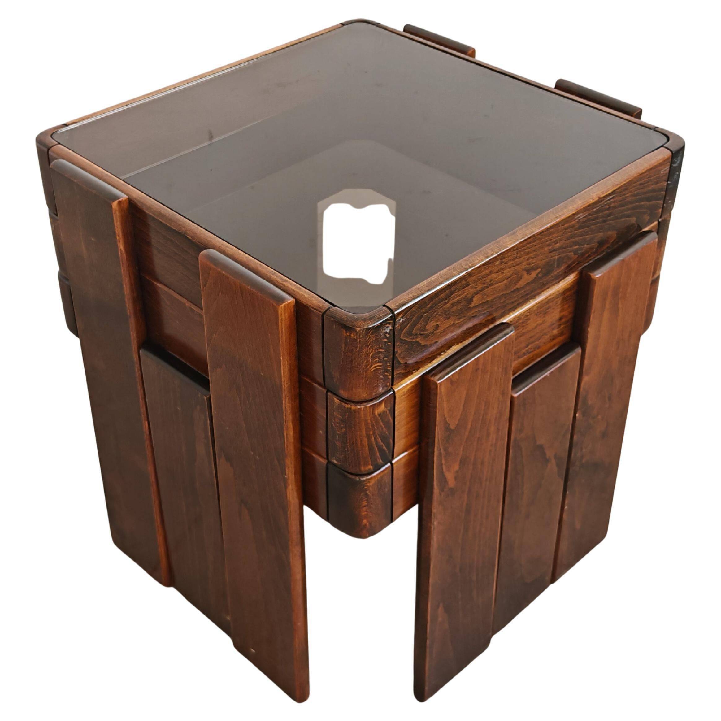 Tables gigognes mid-century par Gianfranco Frattini, Yougoslavie années 1960