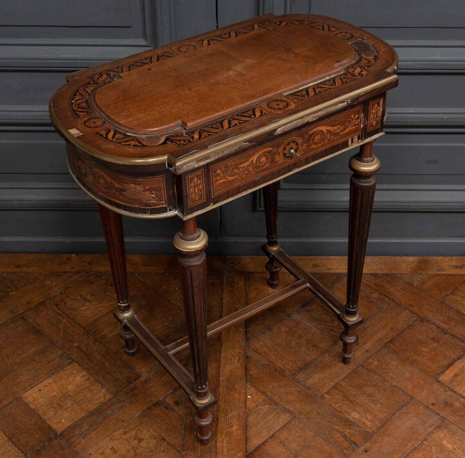 Napoleon III hairdresser worker marquetry 4 feet decorated with bronze
