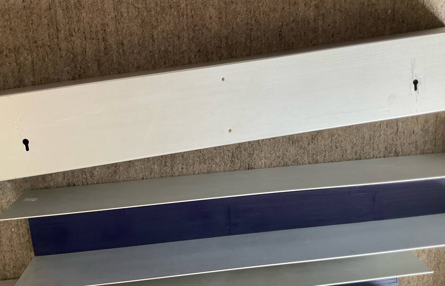 Series 3 contemporary wall-mounted bookcase shelves in aluminum and wood