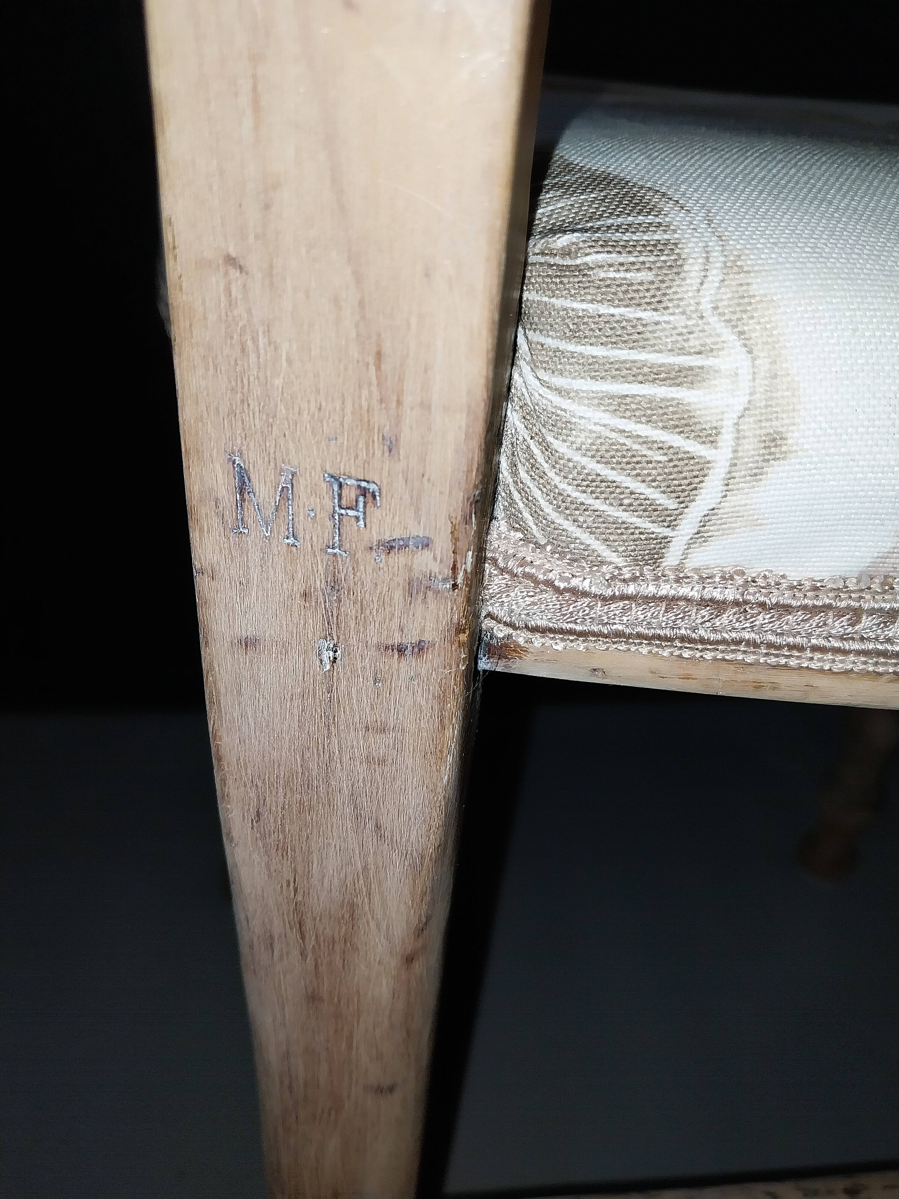 Chaise en bois