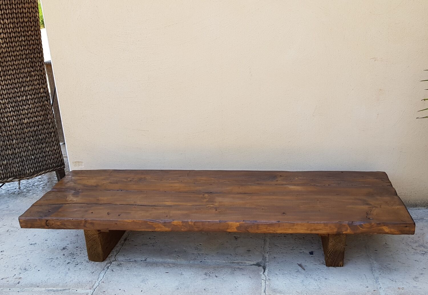 Table basse brutaliste