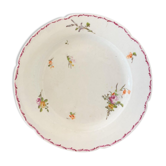 18th century Chinese flower plate of the Compagnie Des Indes