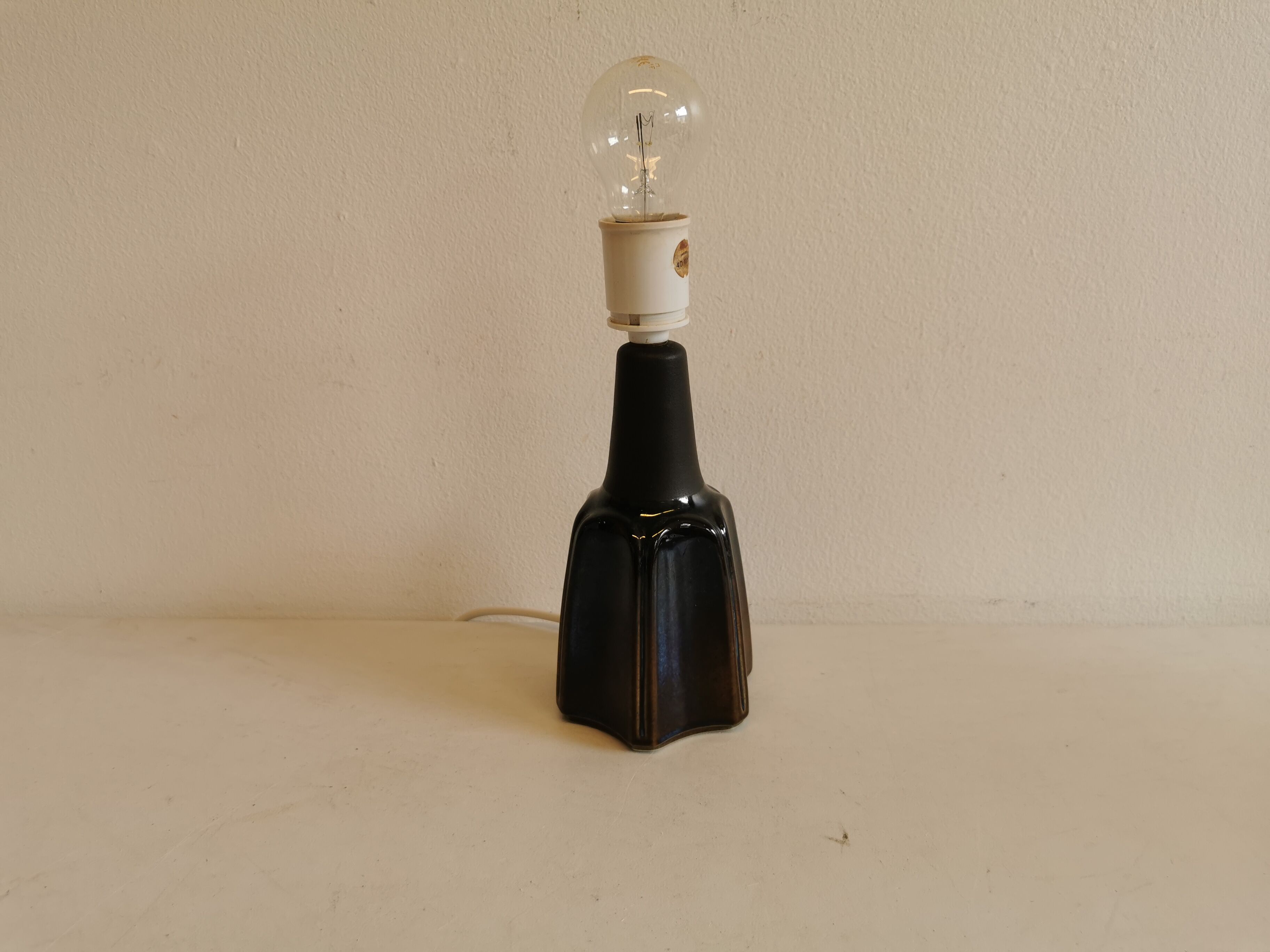 Ceramic table lamp from Danish Søholm, estimated 1960-1980.