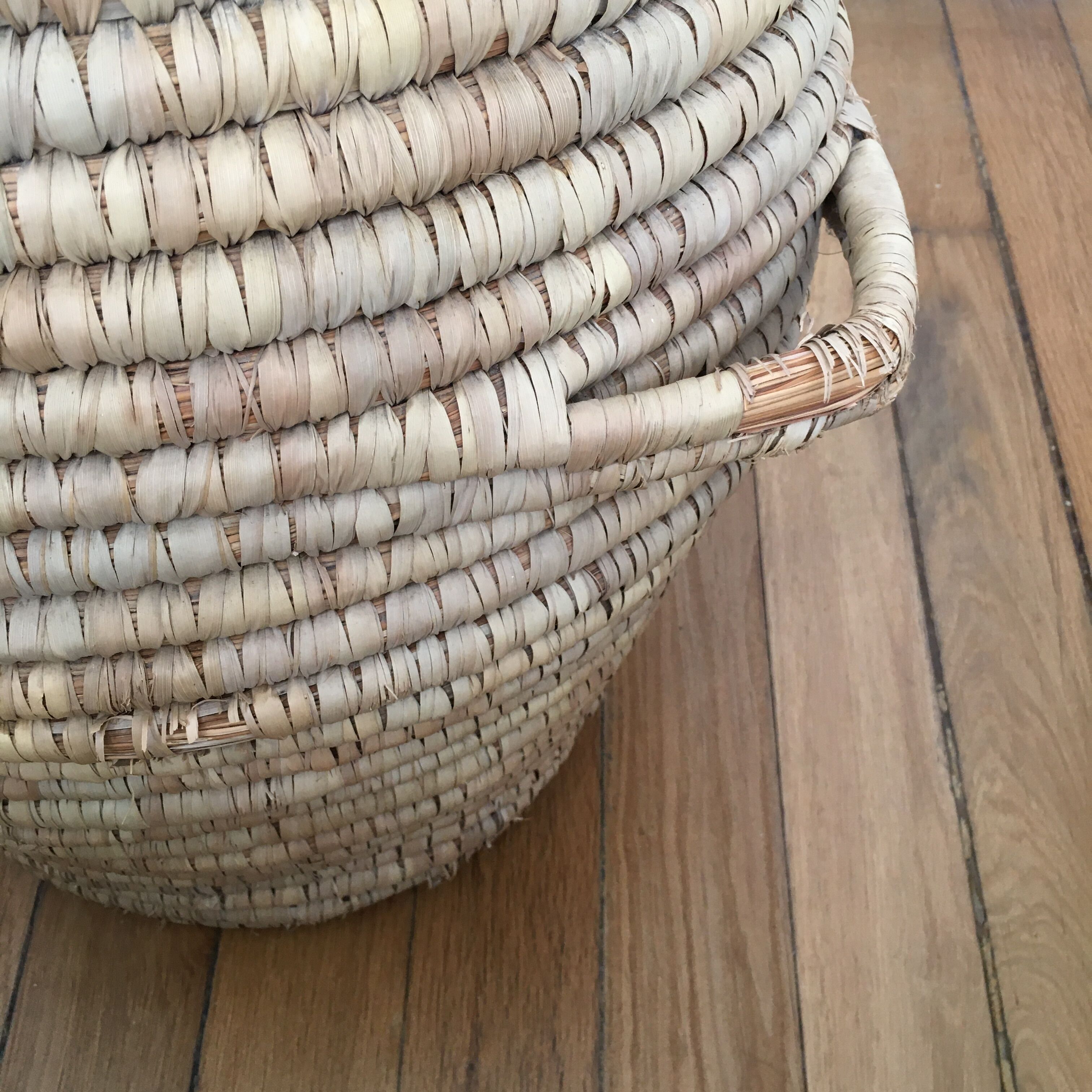 Straw basket
