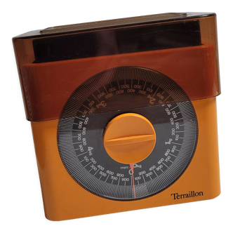 Orange kitchen scale Terraillon