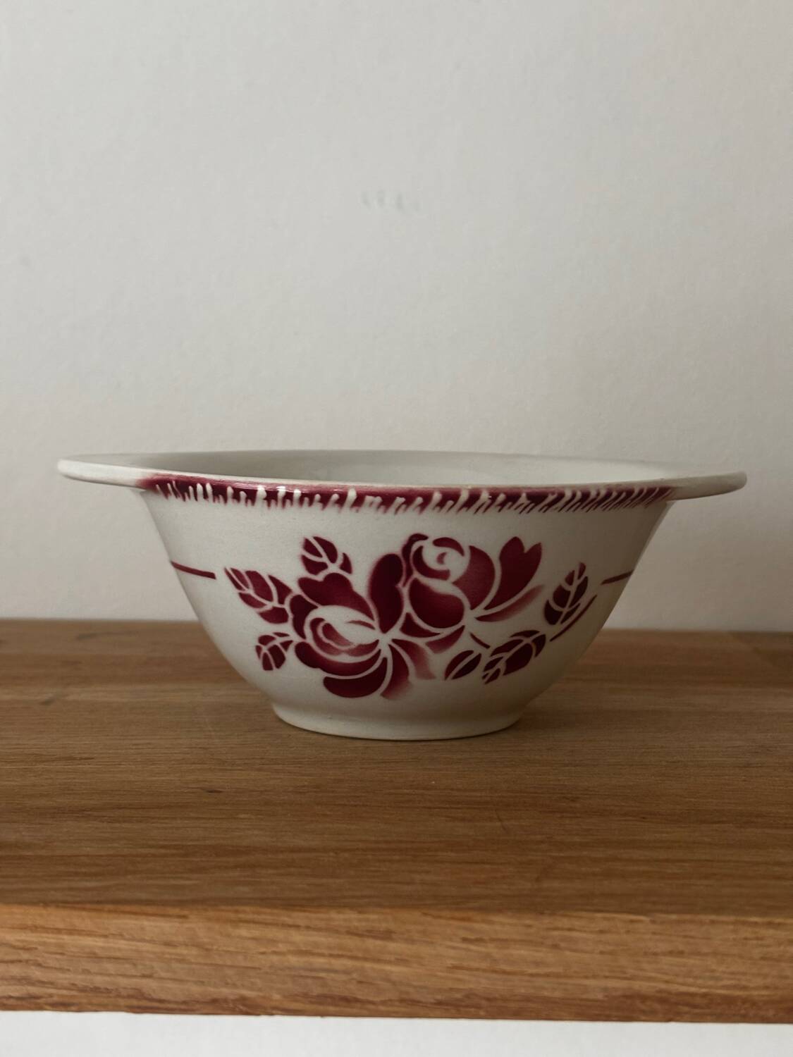 Vintage earthenware bowl with pink floral design from Badonviller.