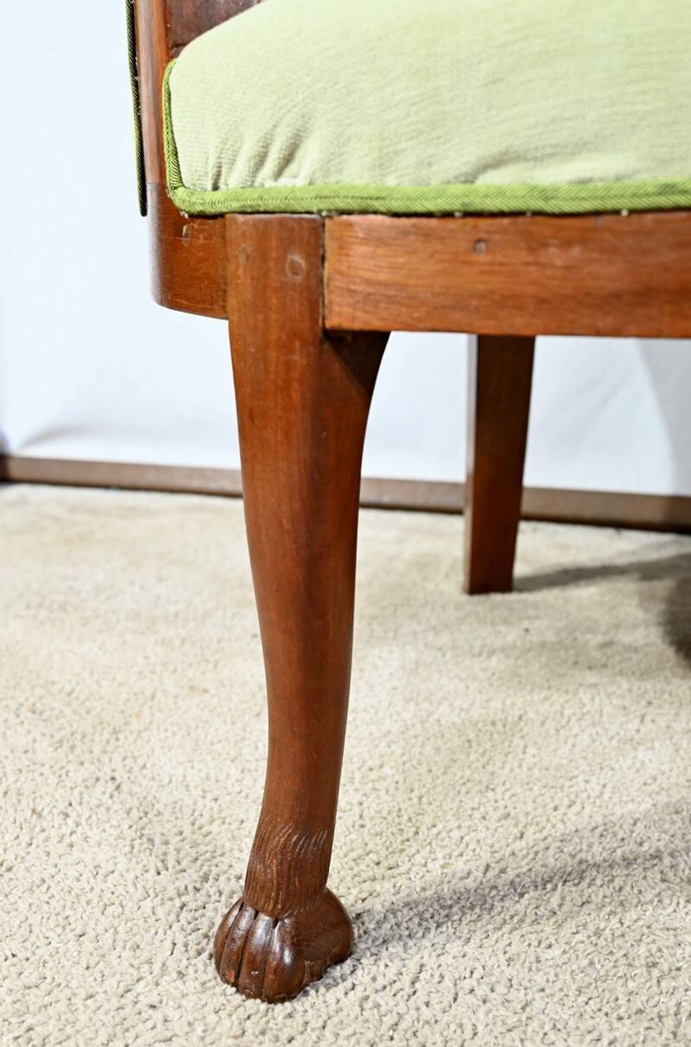Small Mahogany Backsplash Daybed, Return from Egypt Style – Early 20th Century