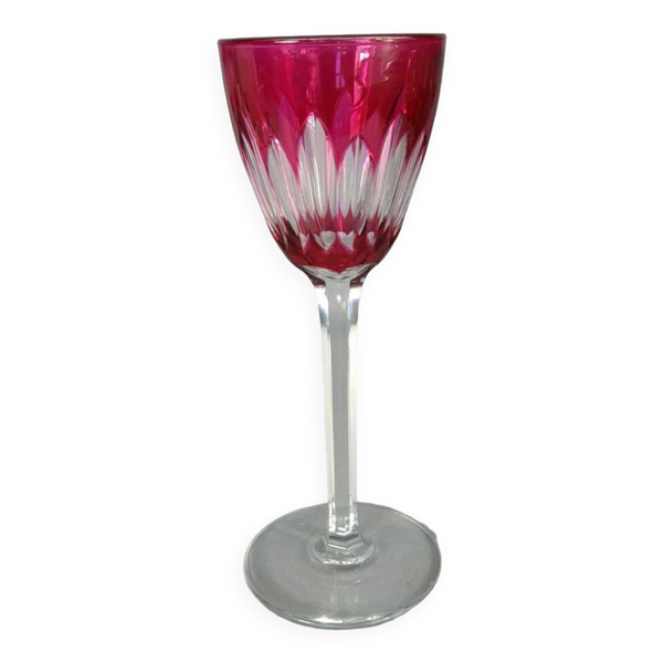 Baccarat: 1 verre à vin cristal doublé et haute jambe, 19 cm. 7 disponibles B794