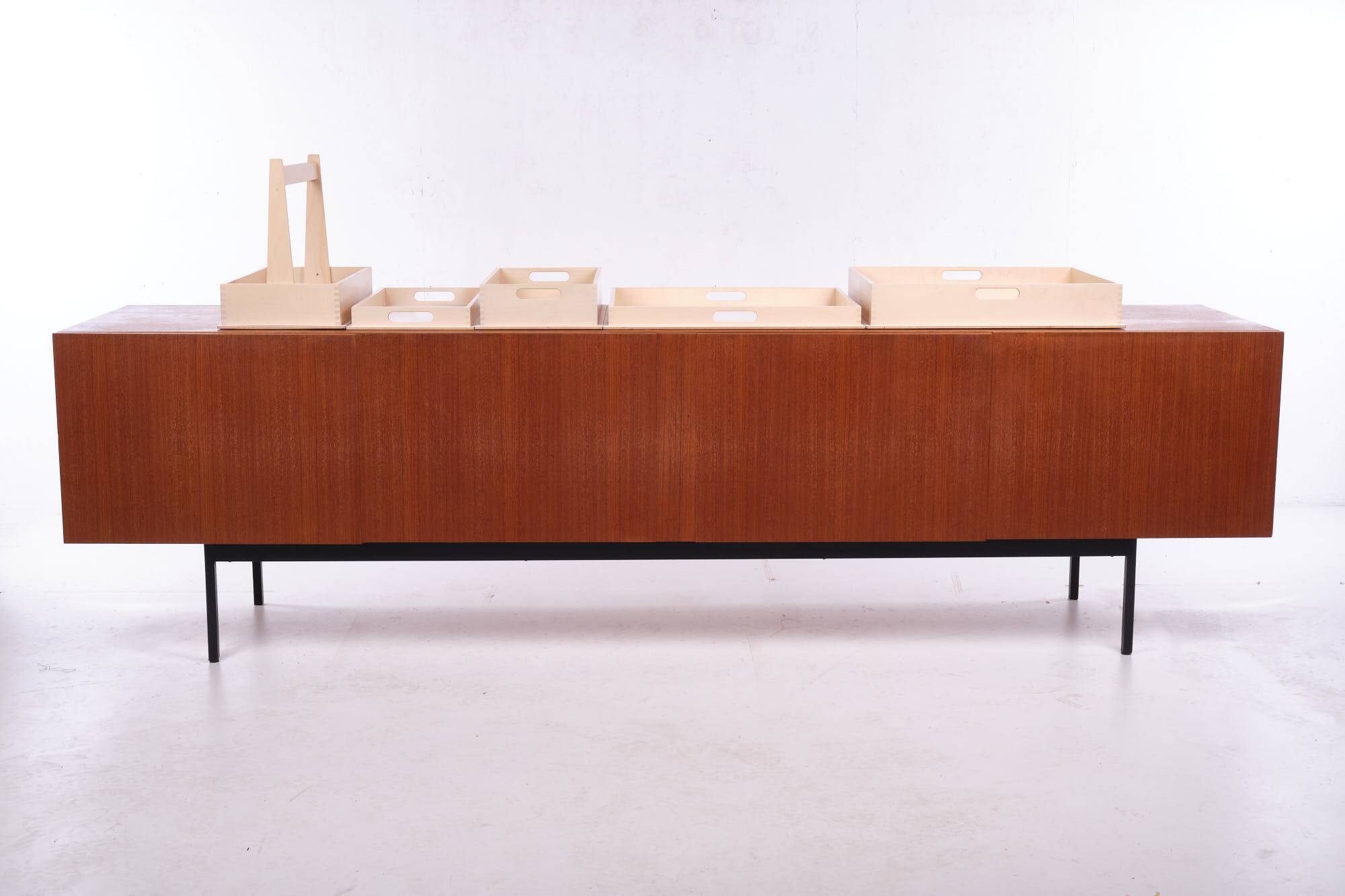 Buffet B40, by Dieter Wäckerlin for Behr. Teak wood.