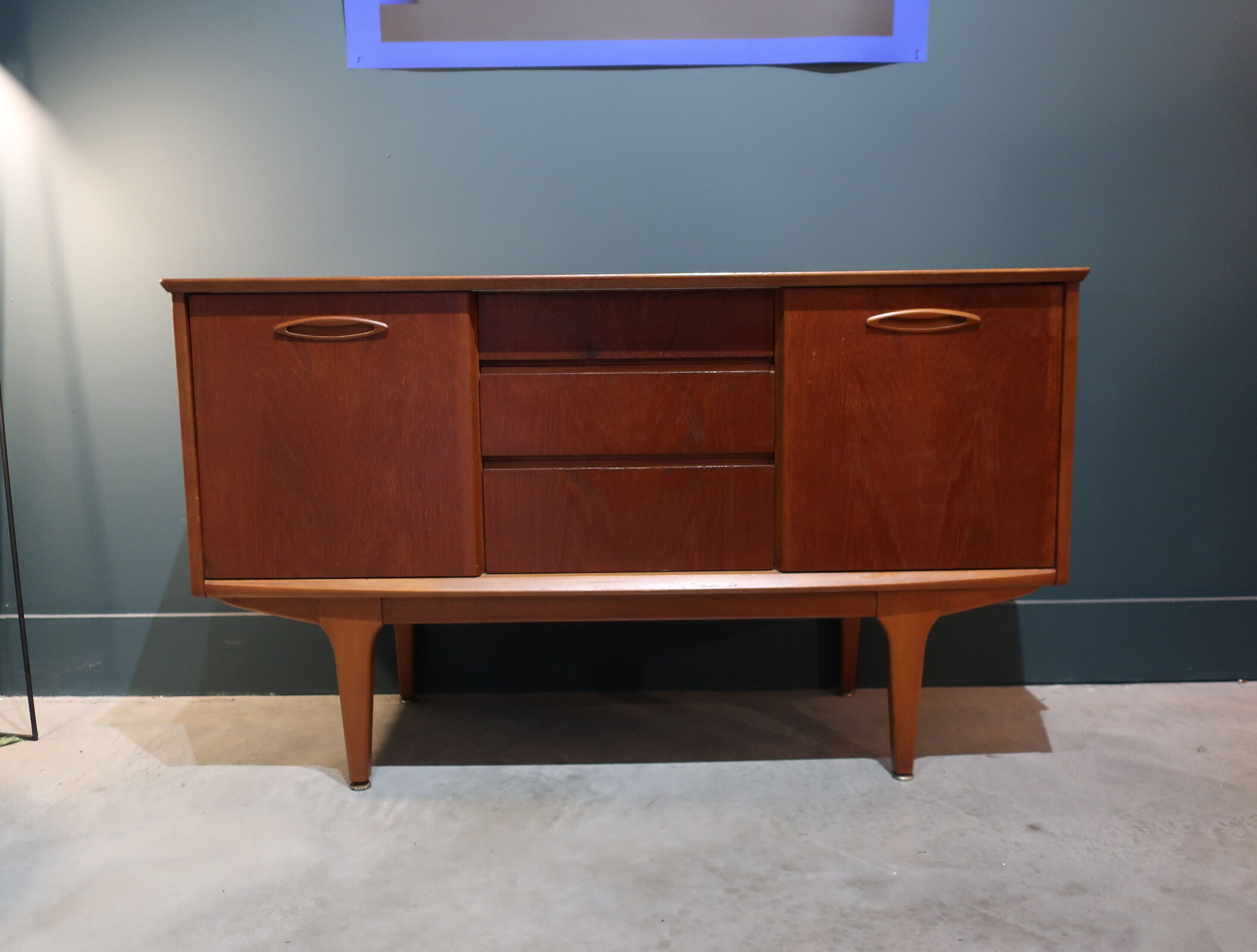 Teak enfilade with 2 sliding doors