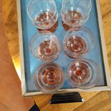 6 colored stemmed glasses