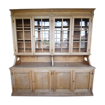 Glass library of a medical school in solid oak from the 1950s.