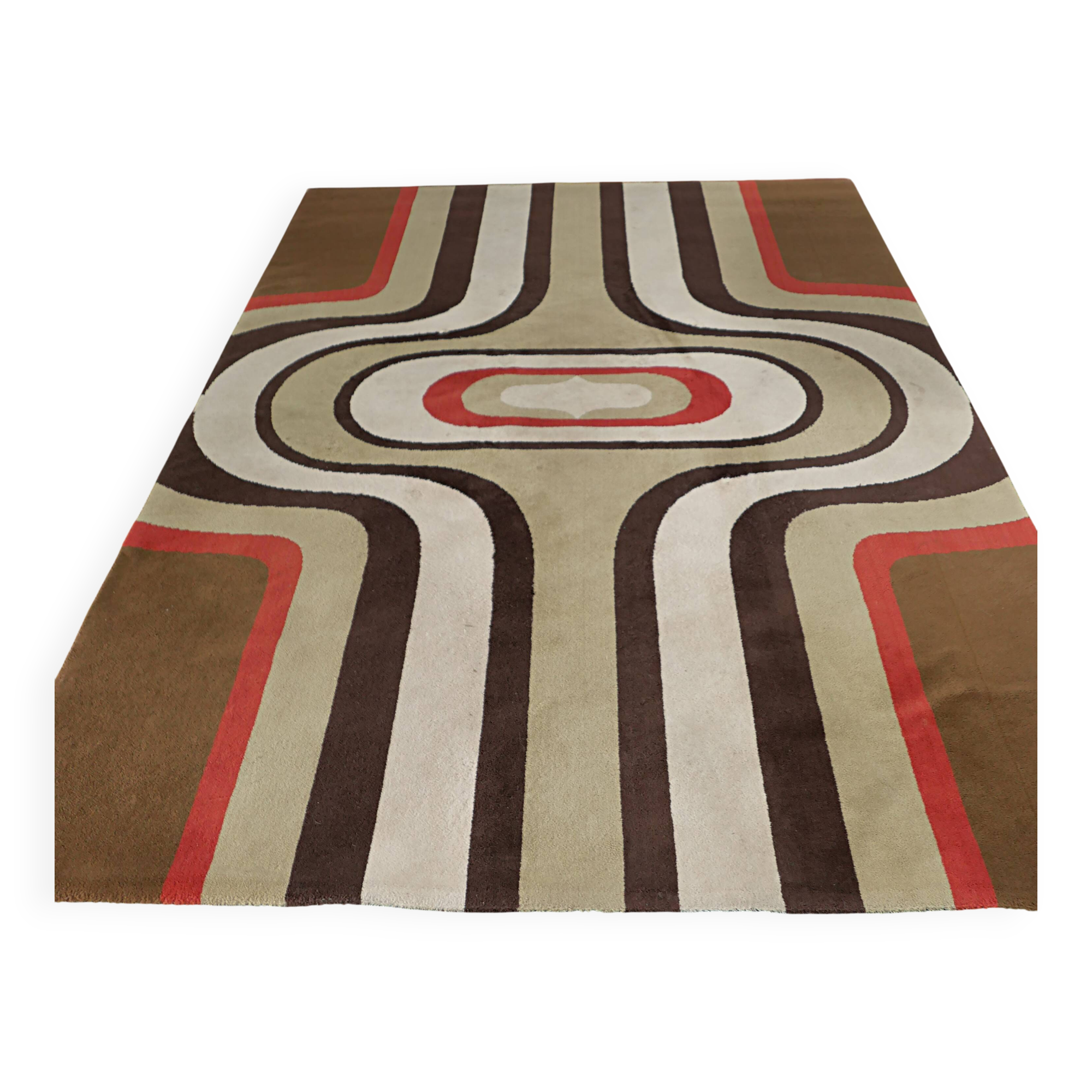 Large vintage carpet from the 1970s.