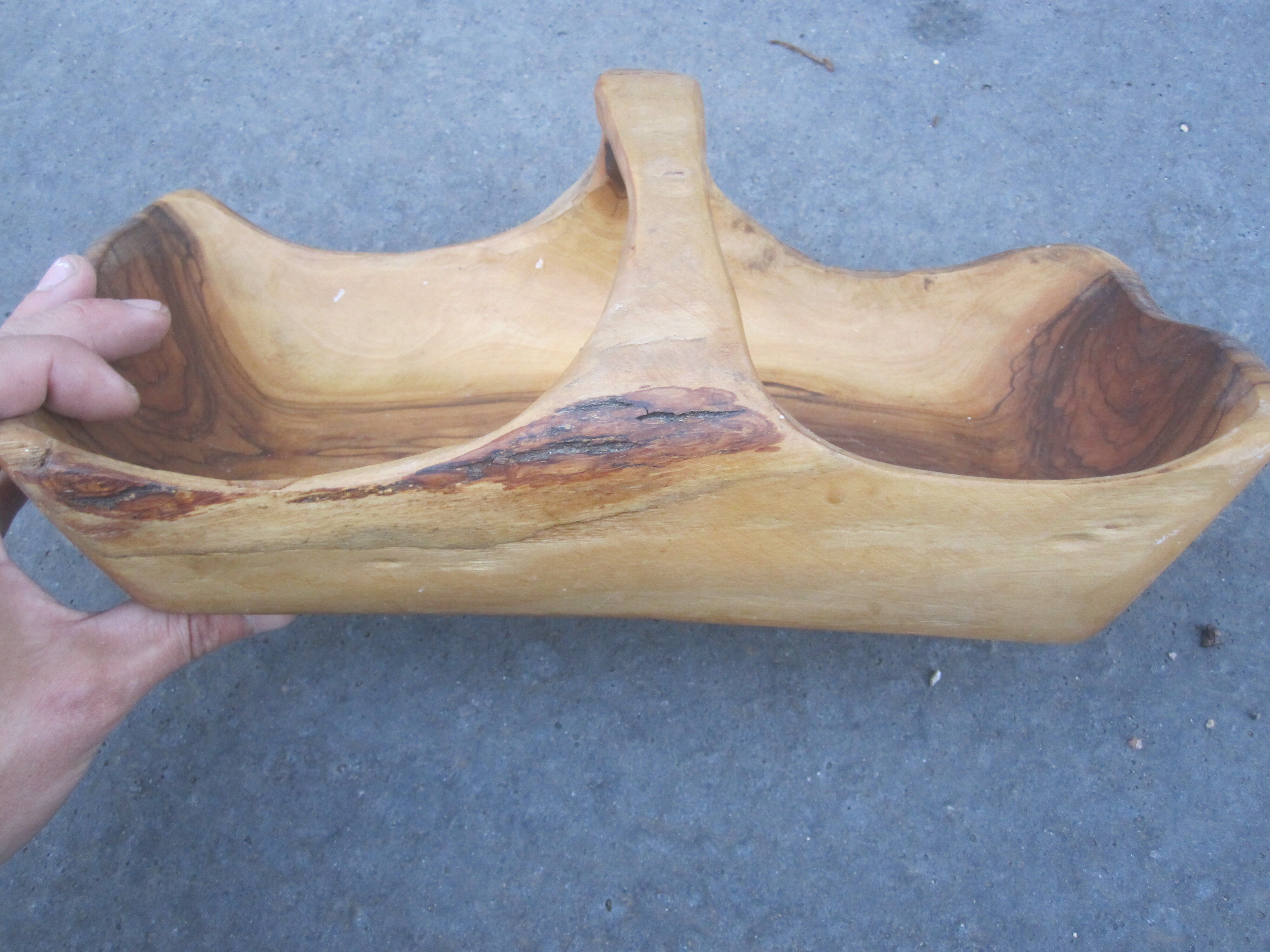 basket wood olive Tony bath