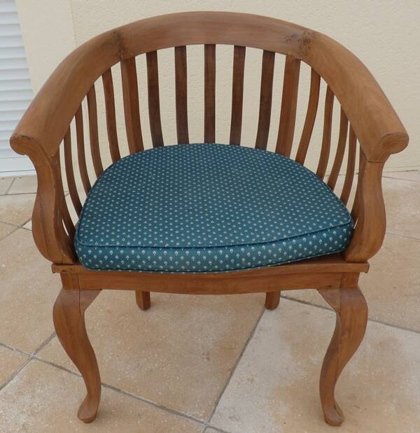 2 Colonial armchairs in natural solid wood with cane seats