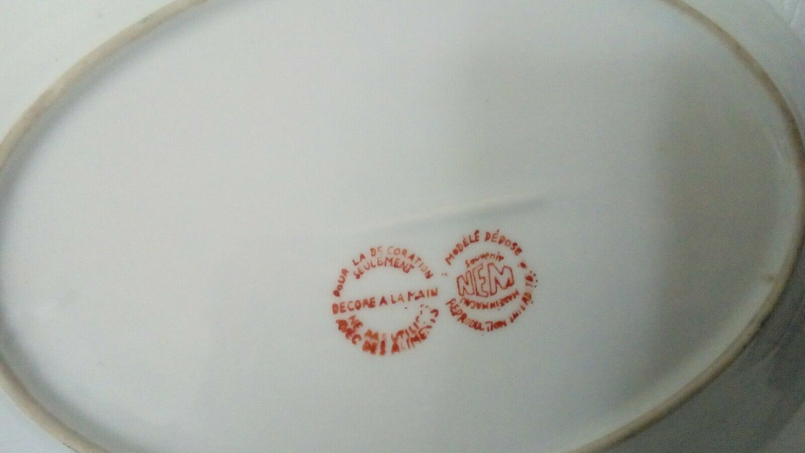Oval dish in hard porcelain asian decor china macau