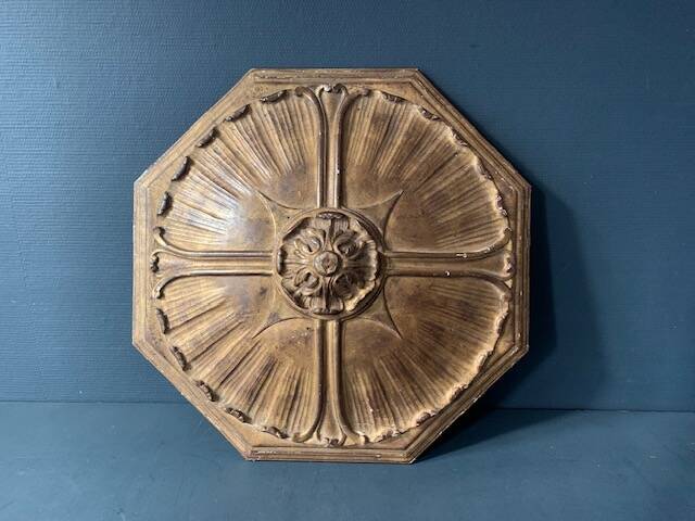 Large vintage ceiling ornament in wood and gilded resin, Louis XIV style