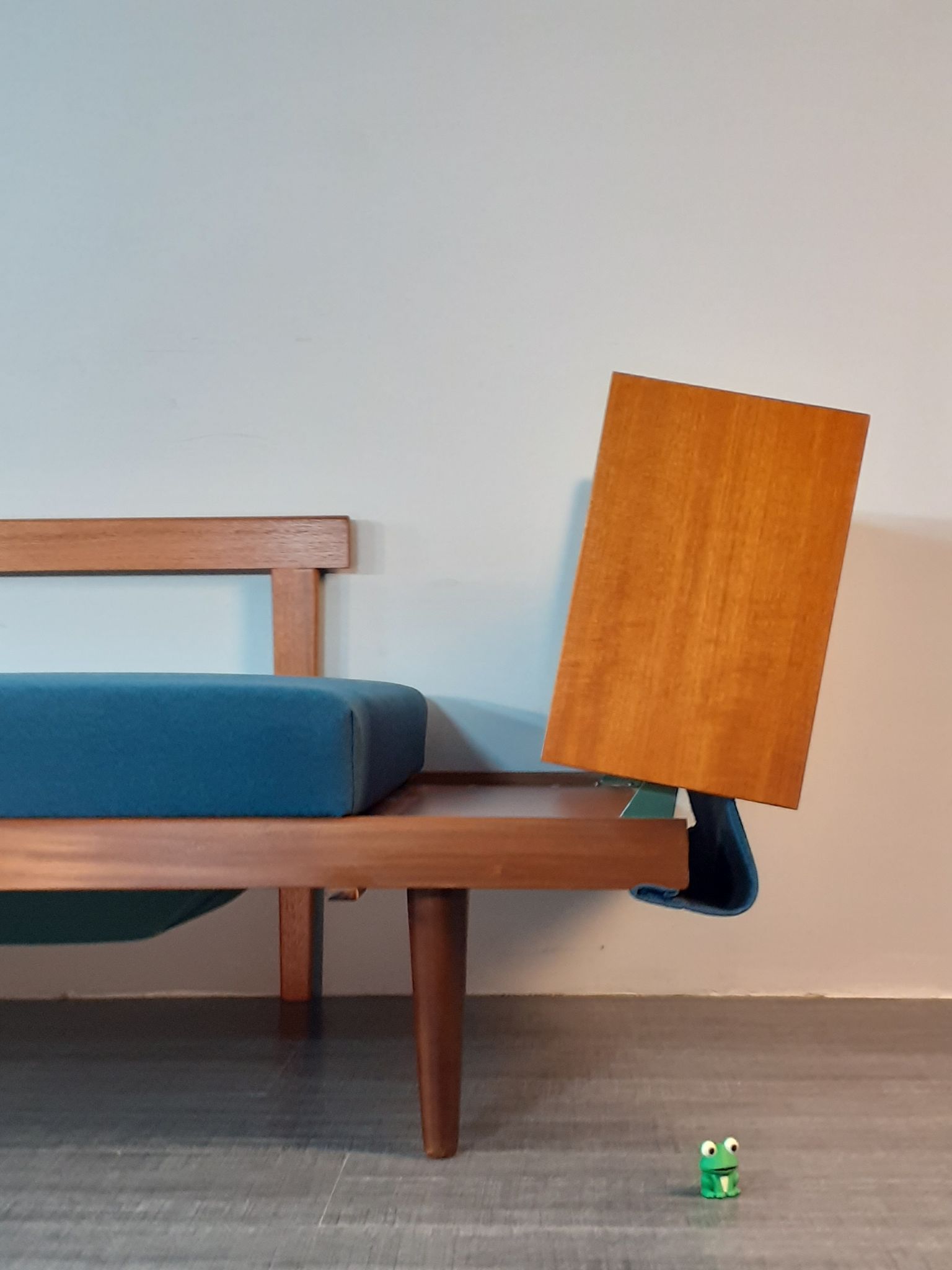 Norwegian daybed sofa in teak and blue fabric, renovated, vintage scandinavian 1960s