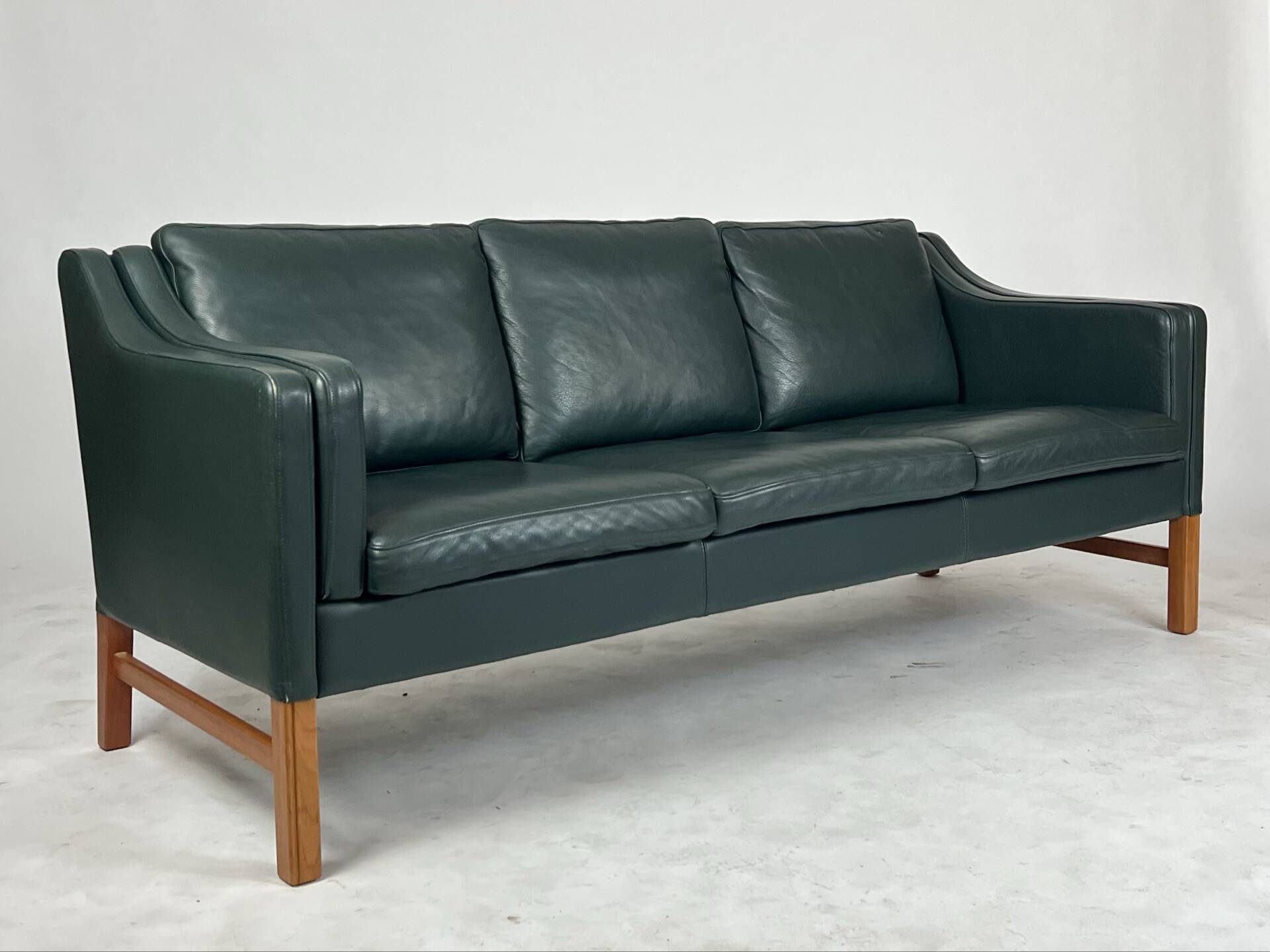 Danish leather sofa couch by Skippers furniture 70s 80s Design