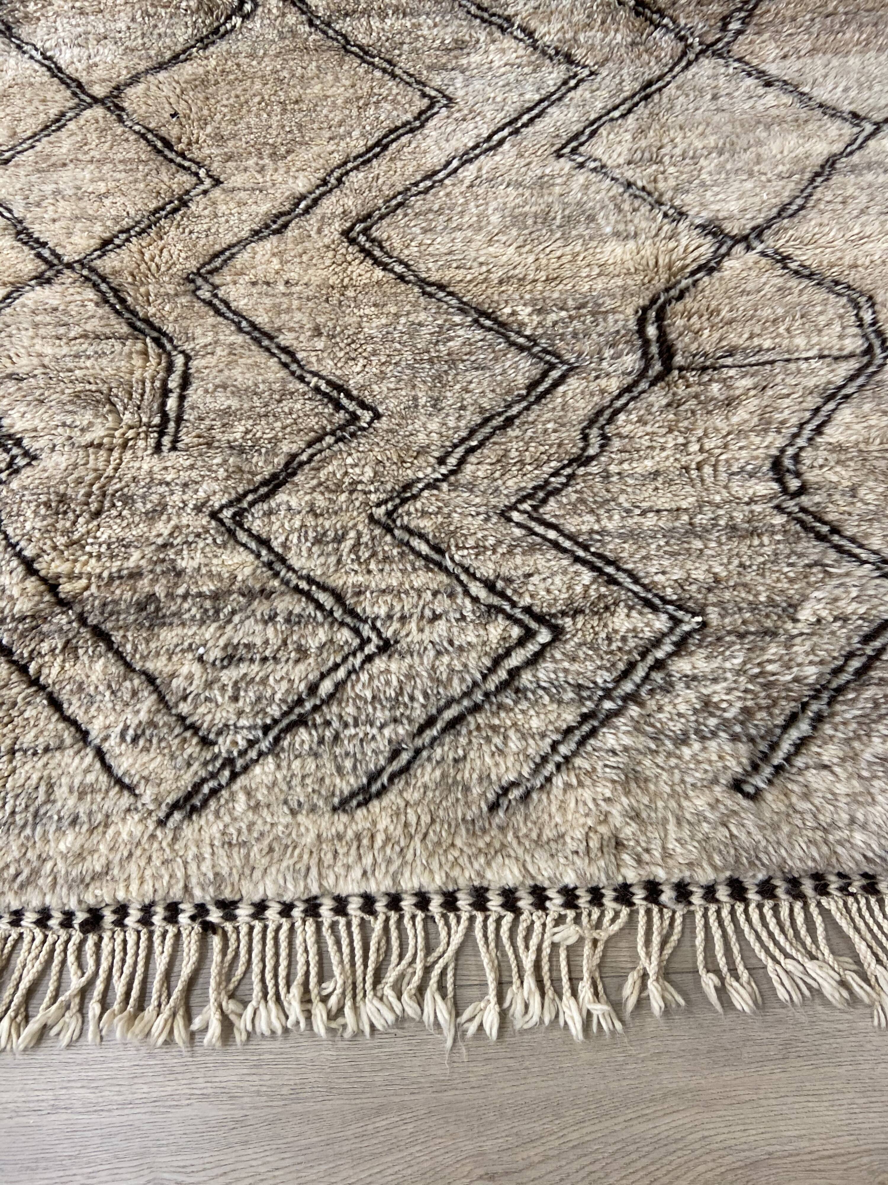Berber blessed ouarain rug 315x190cm